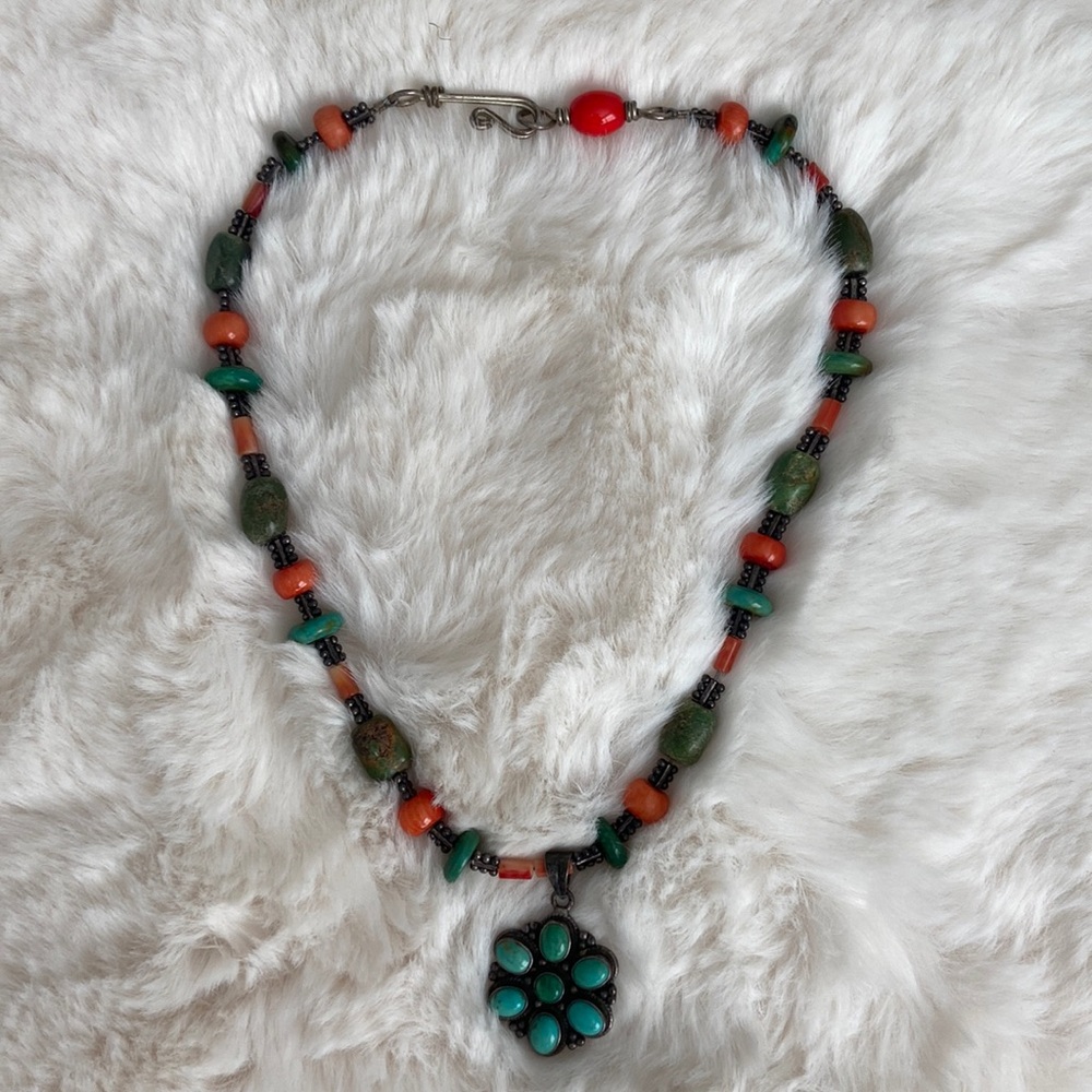Handcrafted Jackson Hole Wyoming turquoise and sterling pendant necklace 9 1/2”